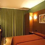 Hotel Leon 2*