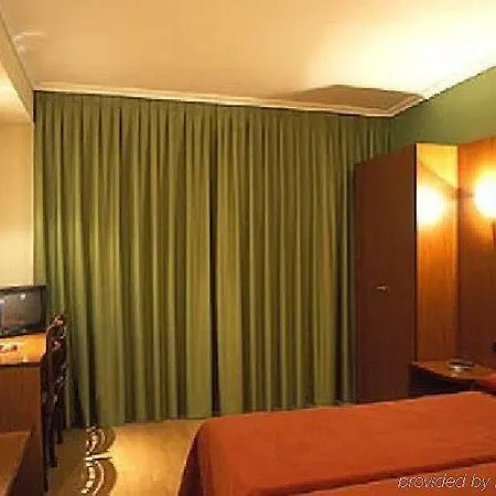 Leon Hotel